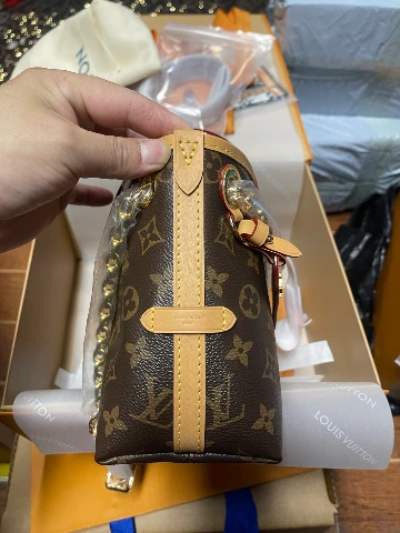 LV包包实拍第 3 张实拍