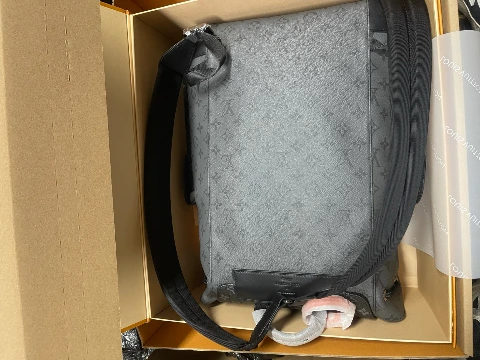 LV包包实拍第 5 张实拍